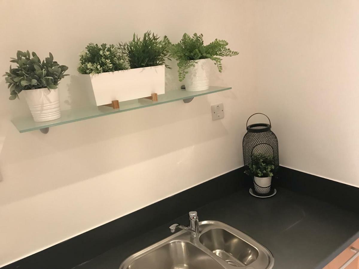 Luxury 2 Bed Apartment Witney Esterno foto