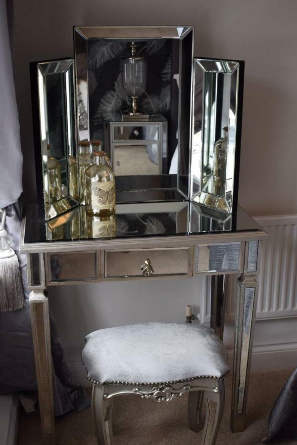 Luxury 2 Bed Apartment Witney Esterno foto